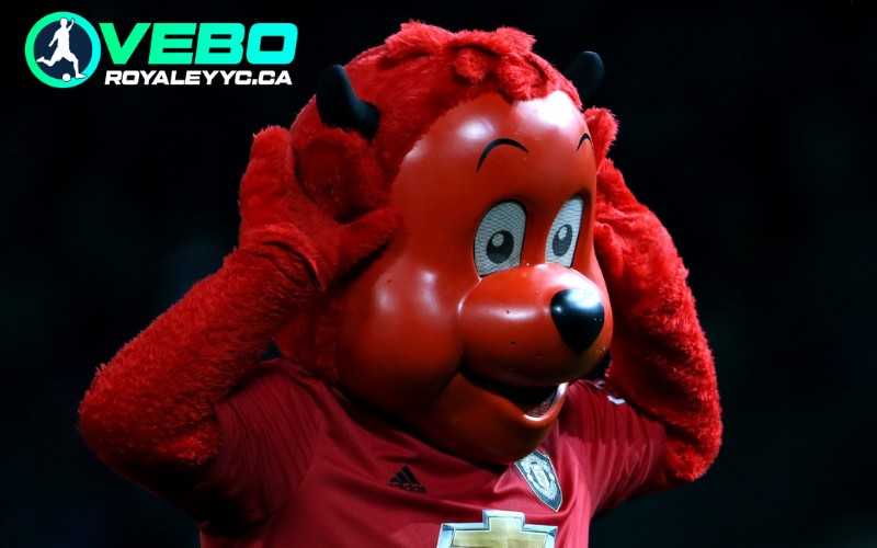 Mascot tại sân Old Trafford cũng là một Quỷ đỏ